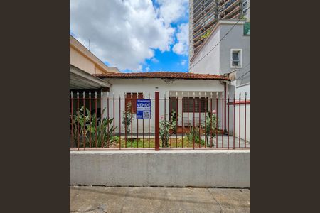Casa à venda com 373m², 8 quartos e 4 vagasFachada