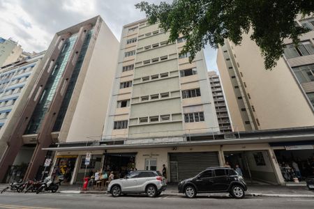 Studio para alugar com 35m², 1 quarto e sem vaga Studio para alugar com 35m², 1 quarto e sem vagaFachada