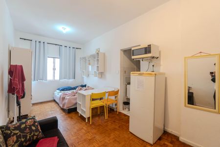 Studio para alugar com 35m², 1 quarto e sem vaga Studio para alugar com 35m², 1 quarto e sem vagaKitnet