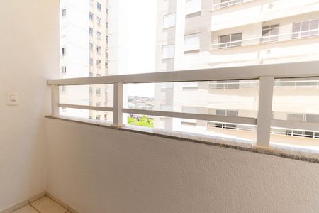 Varanda da Sala de apartamento para alugar com 2 quartos, 45m² em Cidade São Mateus, São Paulo