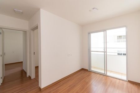 Sala de apartamento para alugar com 2 quartos, 45m² em Cidade São Mateus, São Paulo