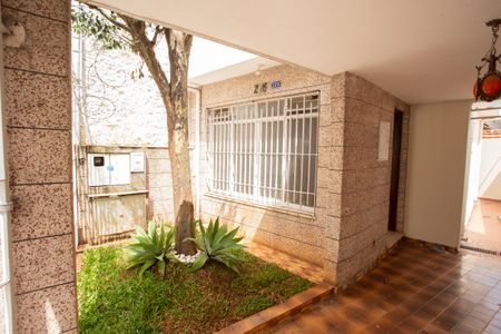 Casa para alugar com 60m², 2 quartos e 1 vaga Casa para alugar com 60m², 2 quartos e 1 vagaVARANDA E GARAGEM