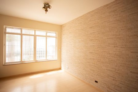 Casa para alugar com 60m², 2 quartos e 1 vaga Casa para alugar com 60m², 2 quartos e 1 vagaSALA