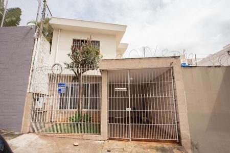 Casa para alugar com 60m², 2 quartos e 1 vaga Casa para alugar com 60m², 2 quartos e 1 vagaFACHADA