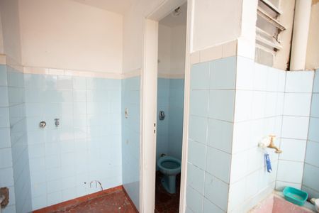 Casa para alugar com 60m², 2 quartos e 1 vaga Casa para alugar com 60m², 2 quartos e 1 vagaLAVABO DA ÁREA DE SERVIÇO