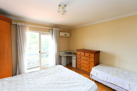 Casa para alugar com 450m², 3 quartos e 4 vagas Casa para alugar com 450m², 3 quartos e 4 vagassuíte 1