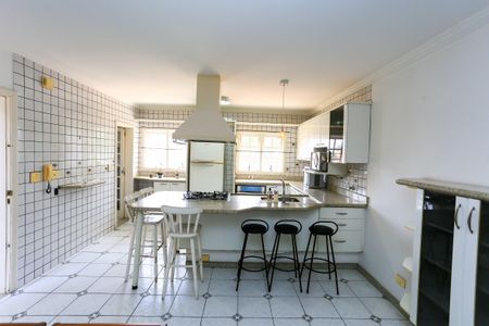 Casa para alugar com 450m², 3 quartos e 4 vagas Casa para alugar com 450m², 3 quartos e 4 vagascozinha