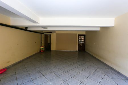Casa para alugar com 450m², 3 quartos e 4 vagas Casa para alugar com 450m², 3 quartos e 4 vagasGaragem