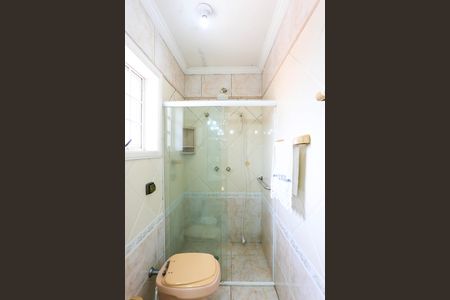 Casa para alugar com 450m², 3 quartos e 4 vagas Casa para alugar com 450m², 3 quartos e 4 vagasBanheiro da Suíte 2