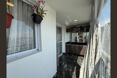 Apartamento à venda com 69m², 2 quartos e 2 vagasFoto 08