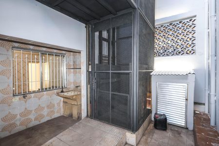 Casa à venda com 269m², 3 quartos e 2 vagasÁrea de Serviço