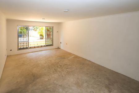 Casa à venda com 269m², 3 quartos e 2 vagasSala