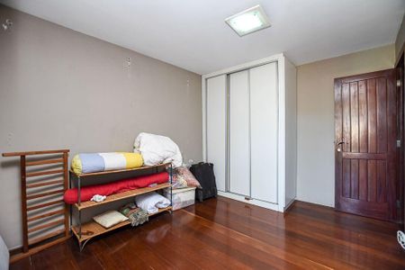 Casa à venda com 7 quartos, 250m² em Itaipu, Niterói