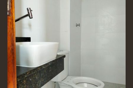 Studio à venda com 38m², 1 quarto e sem vaga Studio à venda com 38m², 1 quarto e sem vagaBanheiro