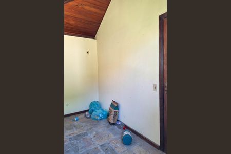 Casa de condomínio à venda com 450m², 3 quartos e 4 vagas Casa de condomínio à venda com 450m², 3 quartos e 4 vagasQuarto de Serviço