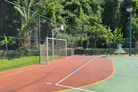 Casa de condomínio à venda com 450m², 3 quartos e 4 vagas Casa de condomínio à venda com 450m², 3 quartos e 4 vagasÁrea comum