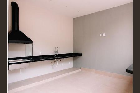 Casa à venda com 5 quartos, 373m² em Rio do Ouro, Niterói