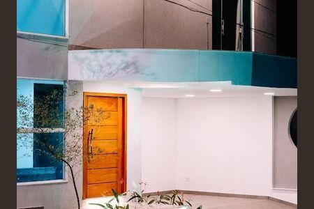 Casa à venda com 5 quartos, 373m² em Rio do Ouro, Niterói