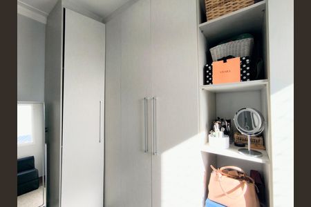 Apartamento à venda com 83m², 3 quartos e 2 vagas Apartamento à venda com 83m², 3 quartos e 2 vagasQuarto 2