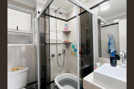 Apartamento à venda com 83m², 3 quartos e 2 vagas Apartamento à venda com 83m², 3 quartos e 2 vagasBanheiro Social