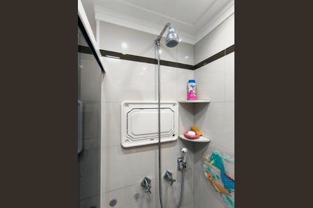 Apartamento à venda com 83m², 3 quartos e 2 vagas Apartamento à venda com 83m², 3 quartos e 2 vagasBanheiro Social