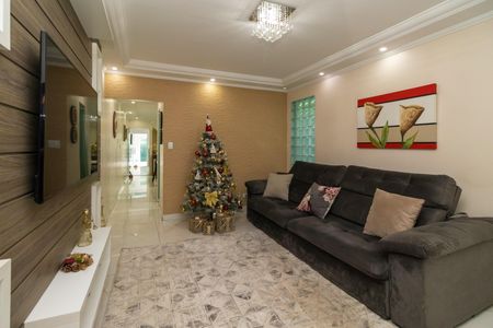 Sala de casa para alugar com 3 quartos, 245m² em Jardim Santa Teresinha, São Paulo