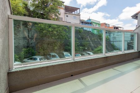 Varanda da Suíte vista de casa à venda com 3 quartos, 350m² em Jardim Santa Teresinha, São Paulo