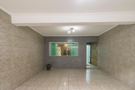 Garagem de casa à venda com 3 quartos, 350m² em Jardim Santa Teresinha, São Paulo