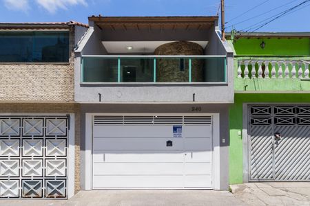 Fachada de casa à venda com 3 quartos, 350m² em Jardim Santa Teresinha, São Paulo
