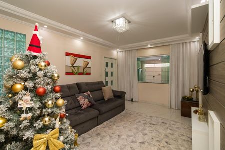 Sala de casa para alugar com 3 quartos, 245m² em Jardim Santa Teresinha, São Paulo