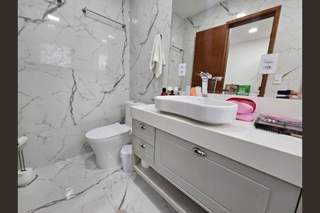 Casa à venda com 4 quartos, 181m² em Várzea das Moças, Niterói