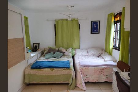 Casa à venda com 3 quartos, 200m² em Piratininga, Niterói