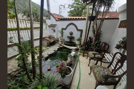 Casa à venda com 3 quartos, 200m² em Piratininga, Niterói