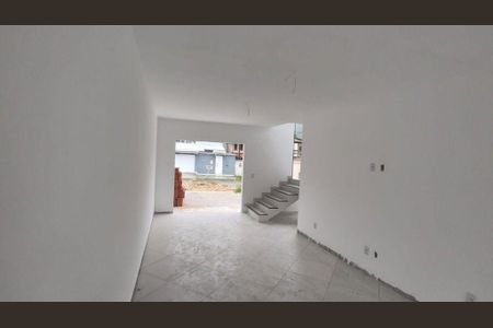 Casa à venda com 3 quartos, 129m² em Itaipu, Niterói