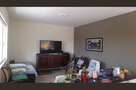 Casa à venda com 5 quartos, 350m² em Marazul, Niterói