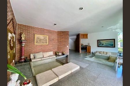 Casa à venda com 4 quartos, 440m² em Cubango, Niterói