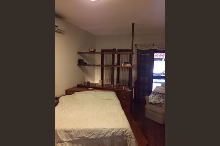 Casa à venda com 5 quartos, 330m² em Santo Antônio, Niterói