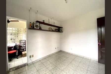 Casa à venda com 3 quartos, 150m² em Piratininga, Niterói