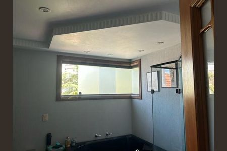 Casa à venda com 5 quartos, 550m² em Piratininga, Niterói