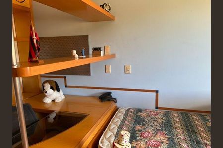 Casa à venda com 5 quartos, 550m² em Piratininga, Niterói