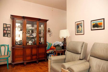 Casa à venda com 175m², 2 quartos e 3 vagasSala