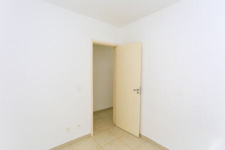 quarto 1 de apartamento para alugar com 2 quartos, 44m² em Jardim Maria Rosa, Taboão da Serra