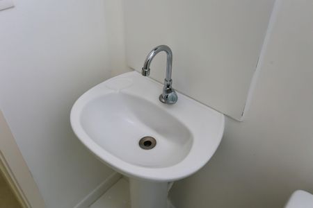 Apartamento para alugar com 44m², 2 quartos e sem vaga Apartamento para alugar com 44m², 2 quartos e sem vagaBanheiro