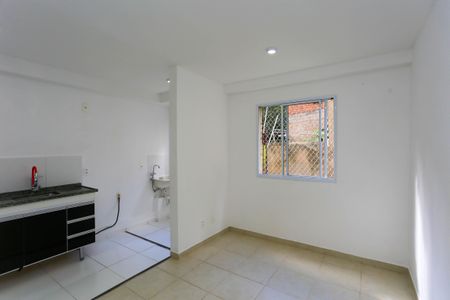 Sala  de apartamento para alugar com 2 quartos, 44m² em Jardim Maria Rosa, Taboão da Serra