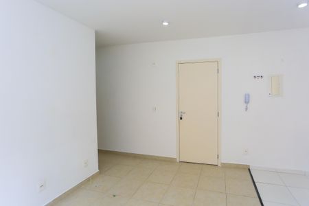 Apartamento para alugar com 44m², 2 quartos e sem vaga Apartamento para alugar com 44m², 2 quartos e sem vagaSala