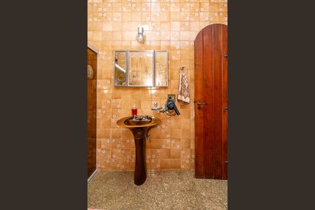 Casa à venda com 480m², 6 quartos e 5 vagasBanheiro Social