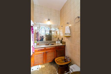 Casa à venda com 480m², 6 quartos e 5 vagasBanheiro da Suíte 1