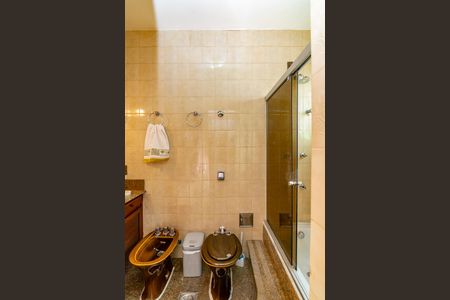 Casa à venda com 480m², 6 quartos e 5 vagasBanheiro da Suíte 1