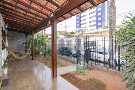 Casa à venda com 480m², 6 quartos e 5 vagasVaranda