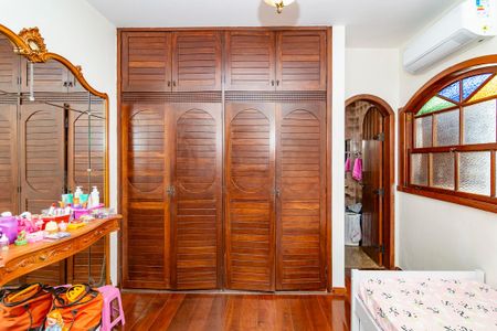 Casa à venda com 480m², 6 quartos e 5 vagasSuíte 2